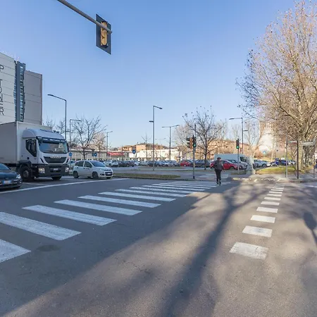 Apartament Guesthost - Manis Bolonia